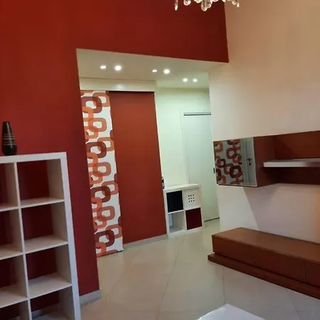 Chiara Home: Al Centro Di Apartment *